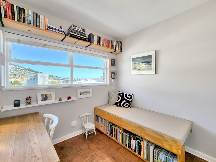 2 Bedroom Property for Sale in Sea Point Western Cape